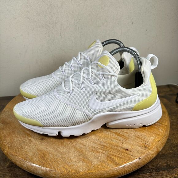 Nike‎ Air Presto Ultra Flyknit Shoes Womens Size 9 Triple White 910569-101 - Picture 3 of 8